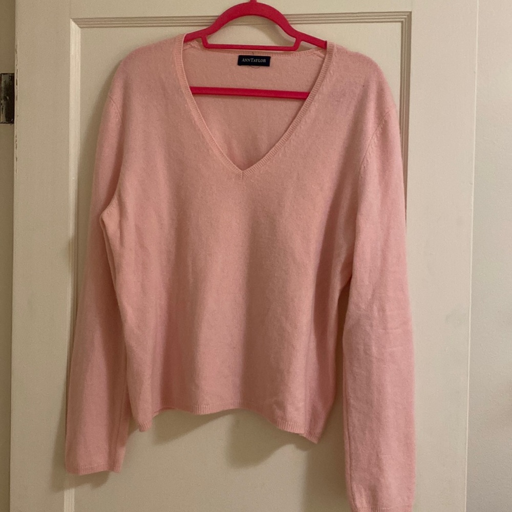 100% Cashmere sweater : size Large
